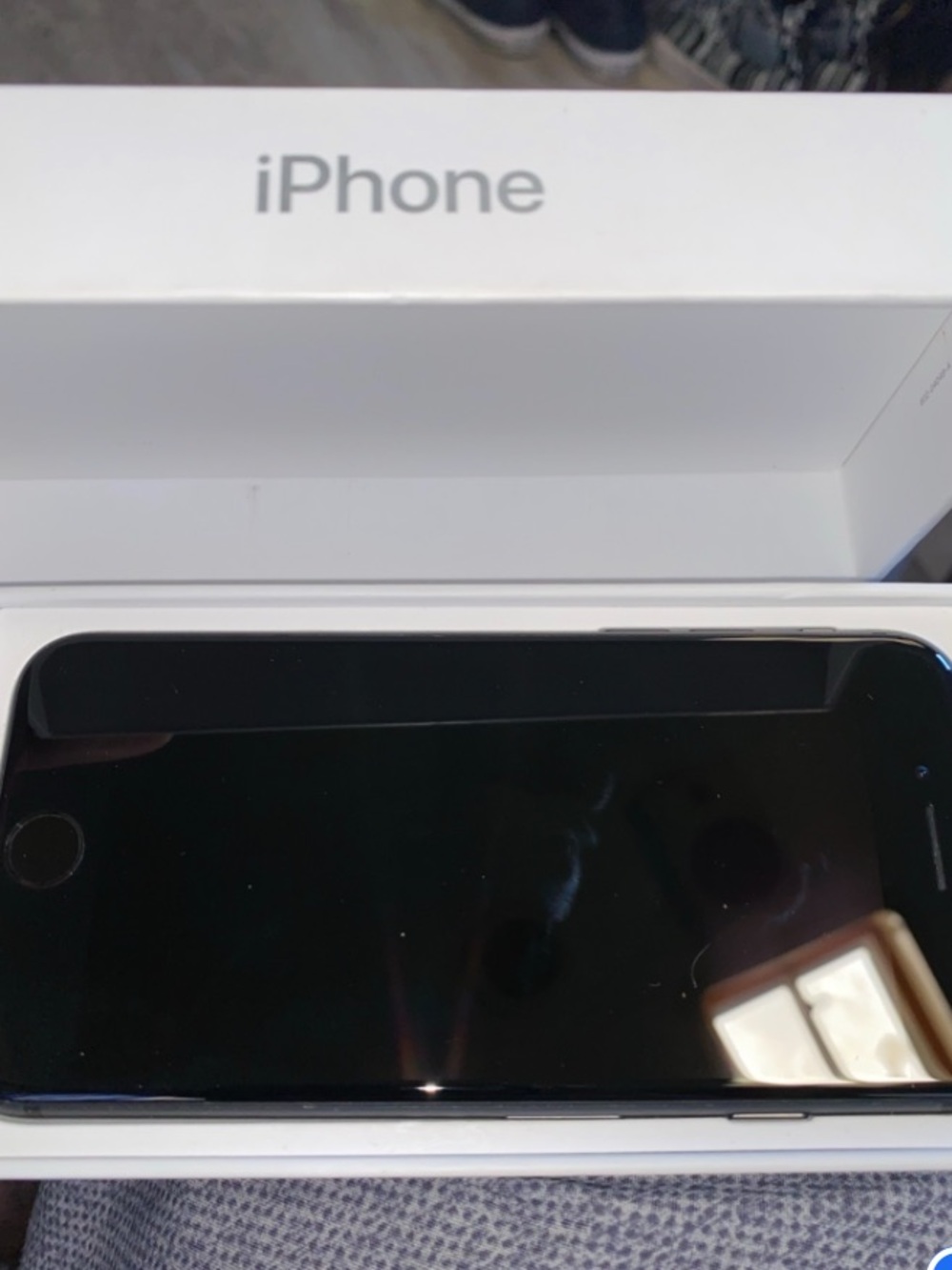 Apple iPhone SE Black Smartphone password locked